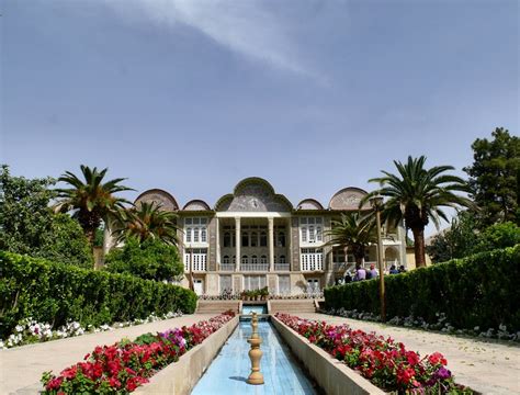  Eram Garden: A Tranquil Oasis of Persian Beauty and Historical Charm!