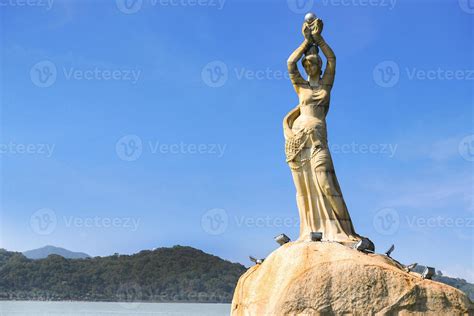  Fisher Girl Statue Embraces Zhuhai's Coastal Charm and Captures Timeless Beauty!