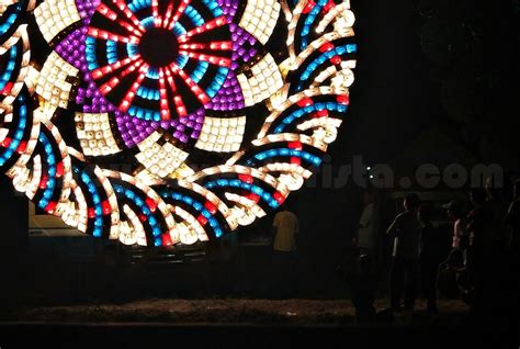 Giant Lantern Festival: A Spectacular Symphony of Light and Shadow in Zigong!