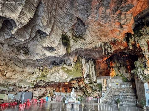 The Kek Lok Tong Cave Temple: A Spiritual Oasis Nestled Amidst Majestic Limestone Cliffs!