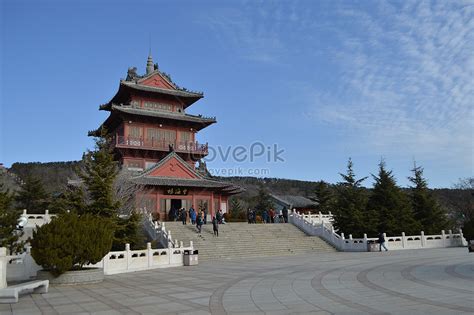 Liugong Island Scenic Area: A History-Steeped Peninsula of Unmatched Coastal Beauty!