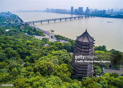  Liuhe Tower: A Gateway to History and Breathtaking Views