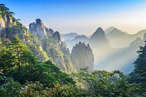 Meihuashan Mountain Scenic Area Prepare for Breathtaking Views and Cultural Immersion!