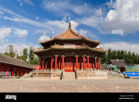 The Shenyang Imperial Palace: Unforgettable History and Architectural Grandeur!