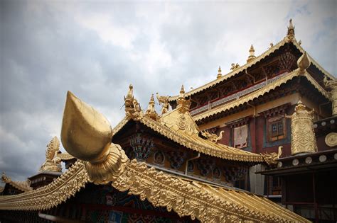 The Ta'er Monastery! An Ancient Tibetan Buddhist Temple and Cultural Oasis