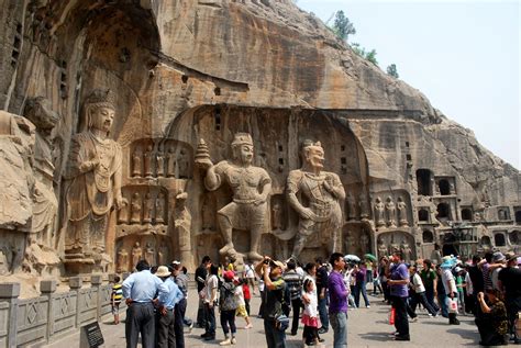 The Mysterious Grottoes of Longmen Cave: A Journey Through Ancient History and Enchanting Sculptures!